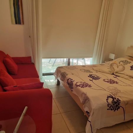 Paphos Lighthouse View Villa מראה חיצוני תמונה