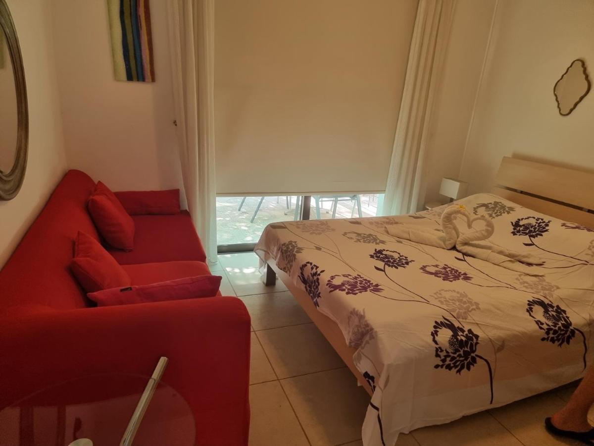 Paphos Lighthouse View Villa מראה חיצוני תמונה