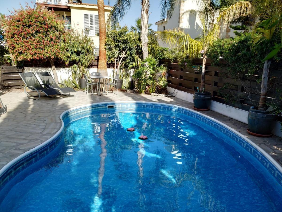 Paphos Lighthouse View Villa מראה חיצוני תמונה