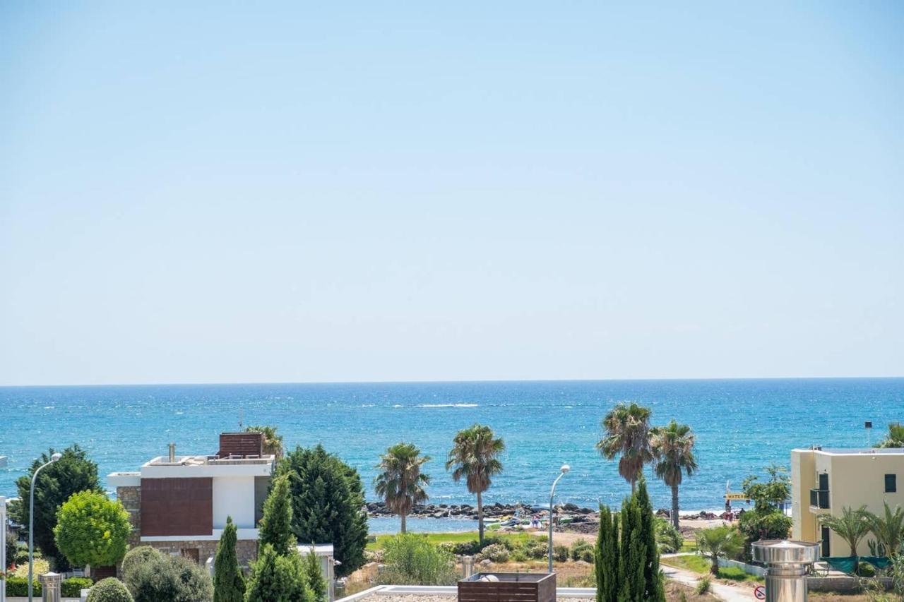 Paphos Lighthouse View Villa מראה חיצוני תמונה